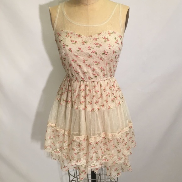 🥑2/$29~Juniors' UP Ultra Pink Floral Lace Dress~Medium - Picture 2 of 14